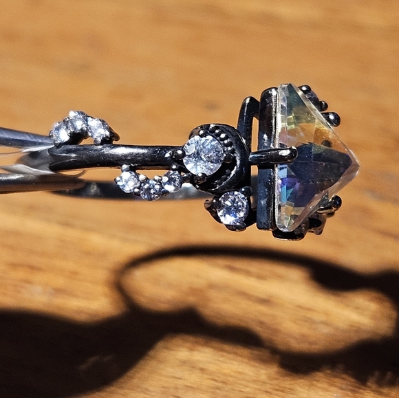 Moon Ritual Collectors Item - Picture 2 of 5